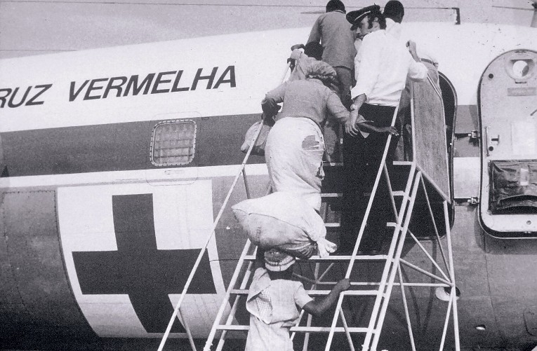 1975 retornados excolonias aviao