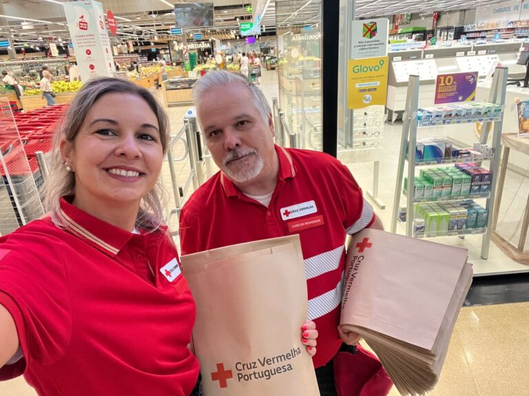 Voluntarios-com-a-farda-vermelha-CVP